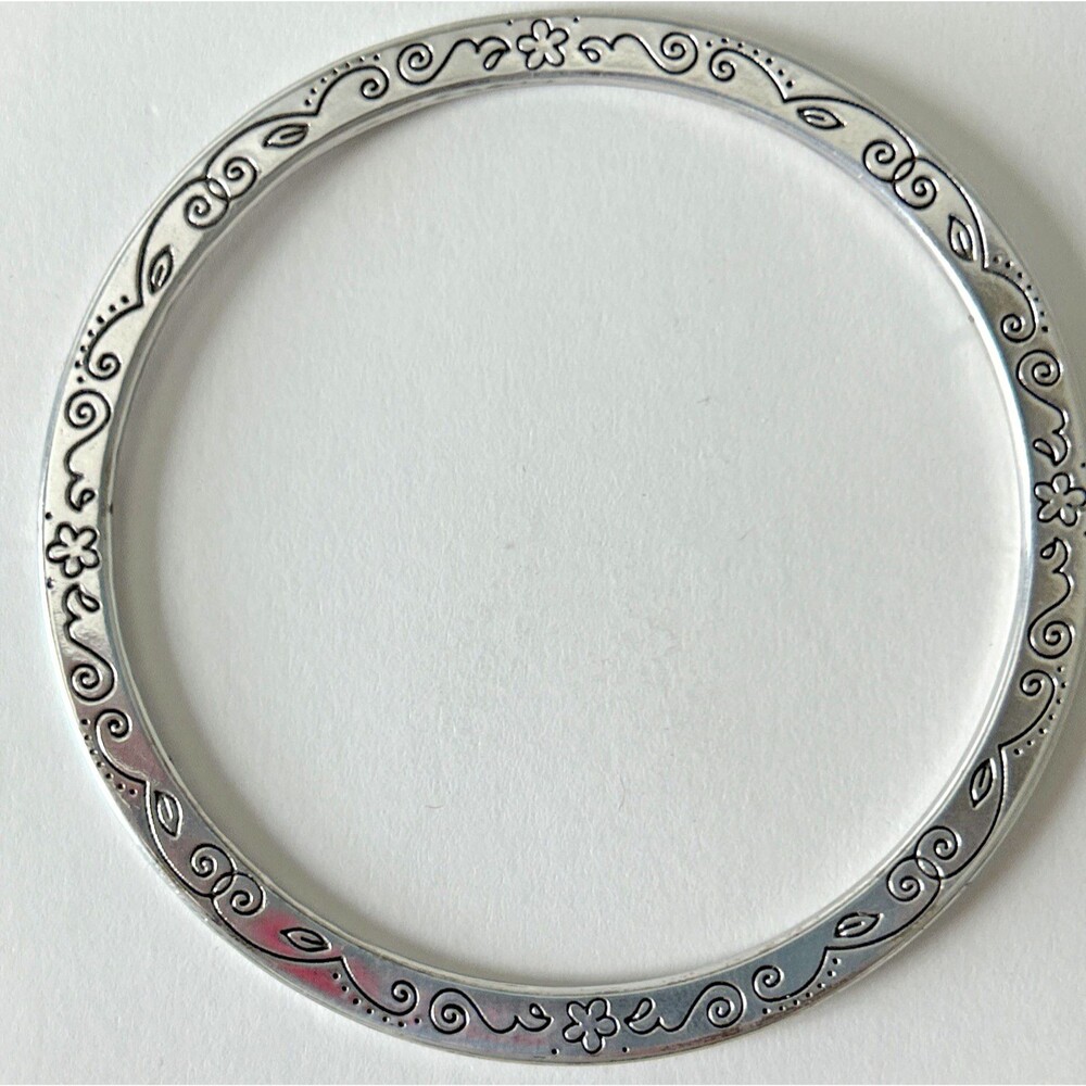 Vintage Etched Silver Tone Flat Bangle Bracelet Floral Scroll Design